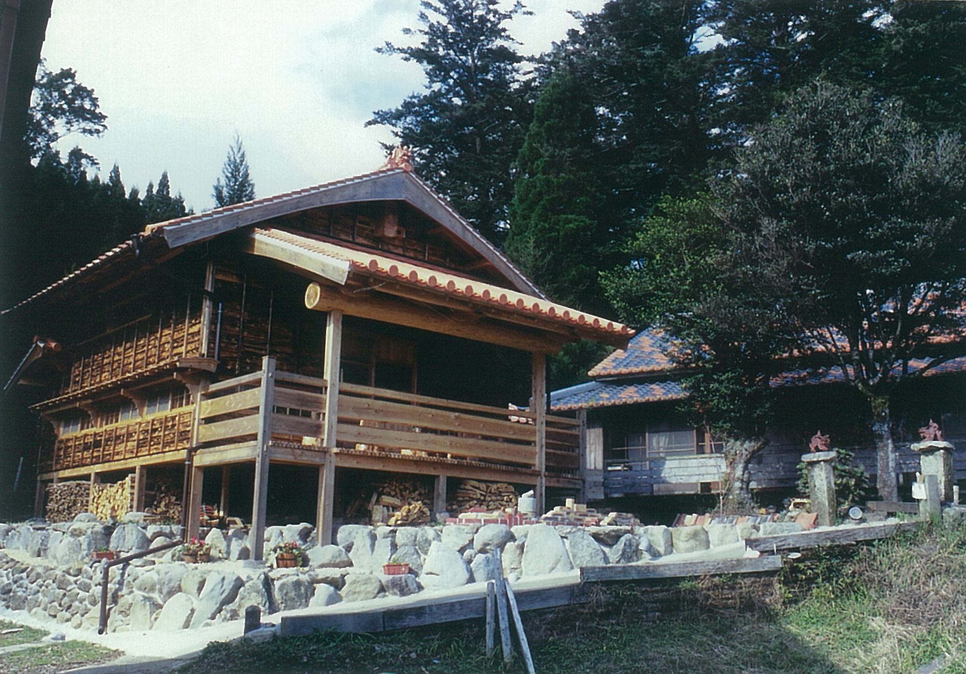 �S���̂��闣��i�F�{�@�l�g�s�j